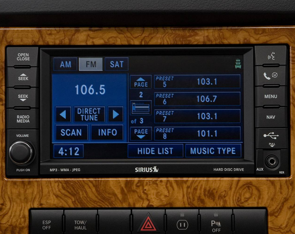 2008-2010 Jeep Grand Cherokee GPS Navigation RER 730N Radio