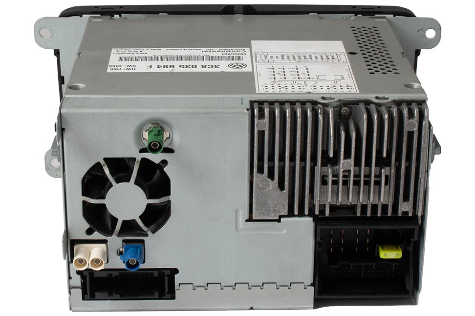 2012-2015 Volkswagen CC Radio GPS Navigation CD Player 3C0035684F