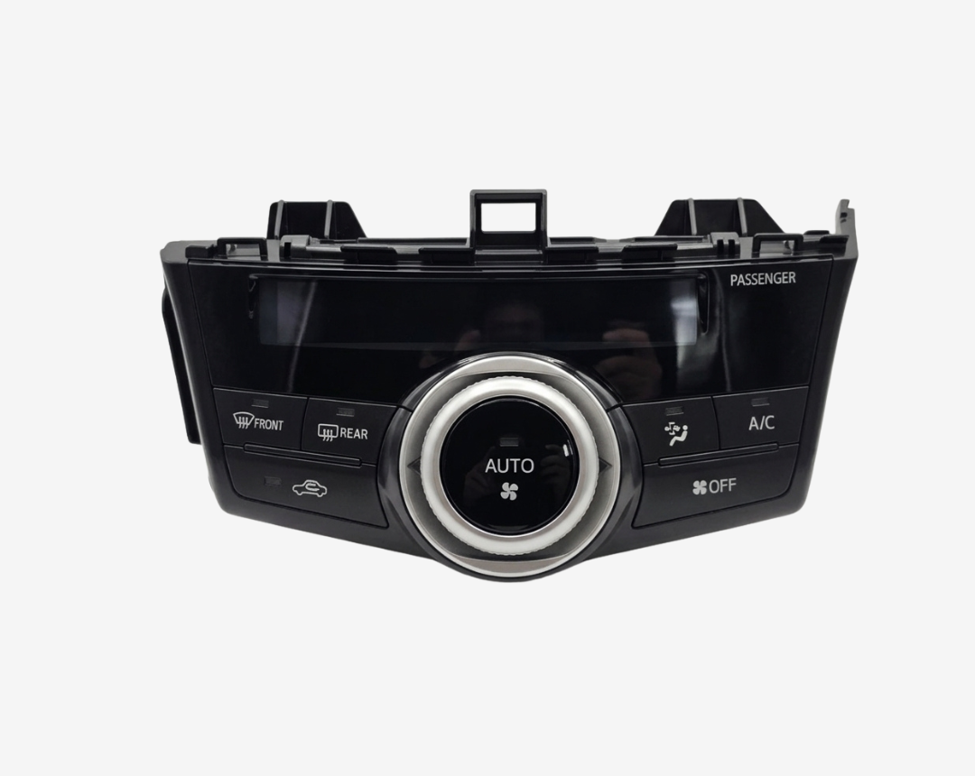 2014 Toyota Prius V OEM Heater/AC Climate Control