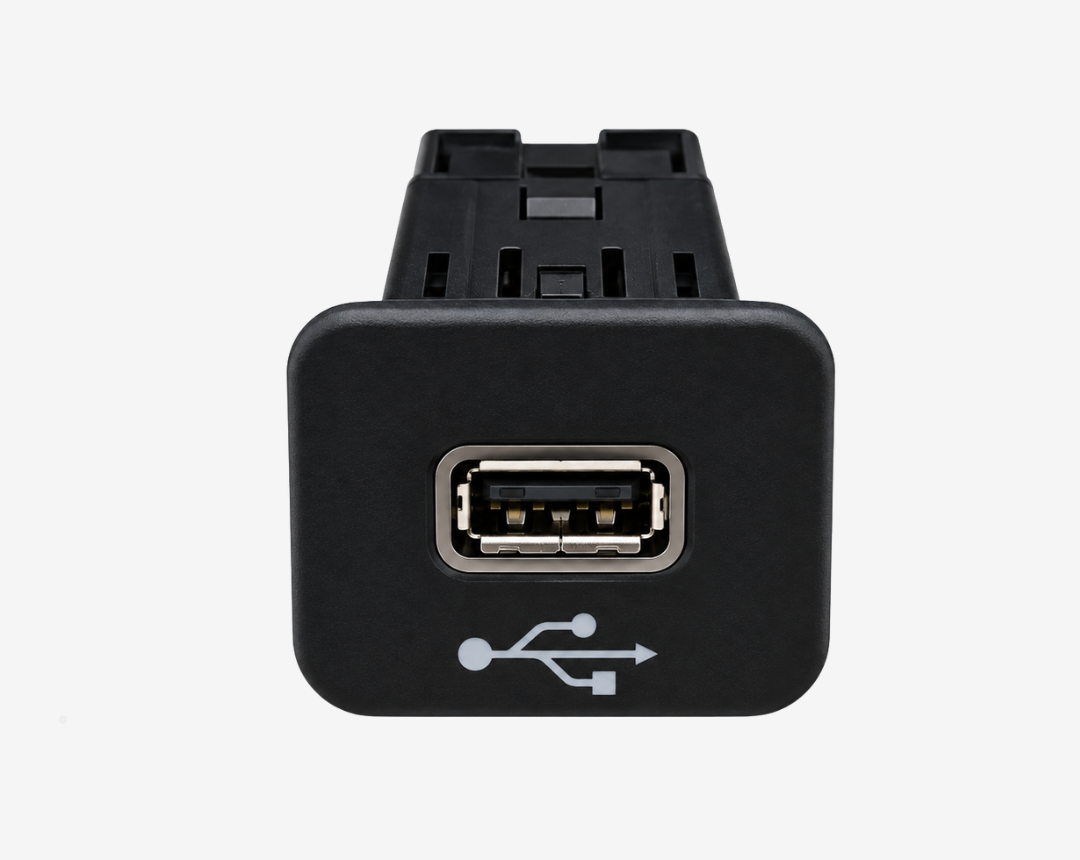 2015 - 2023 Jeep Renegade Aux USB Input