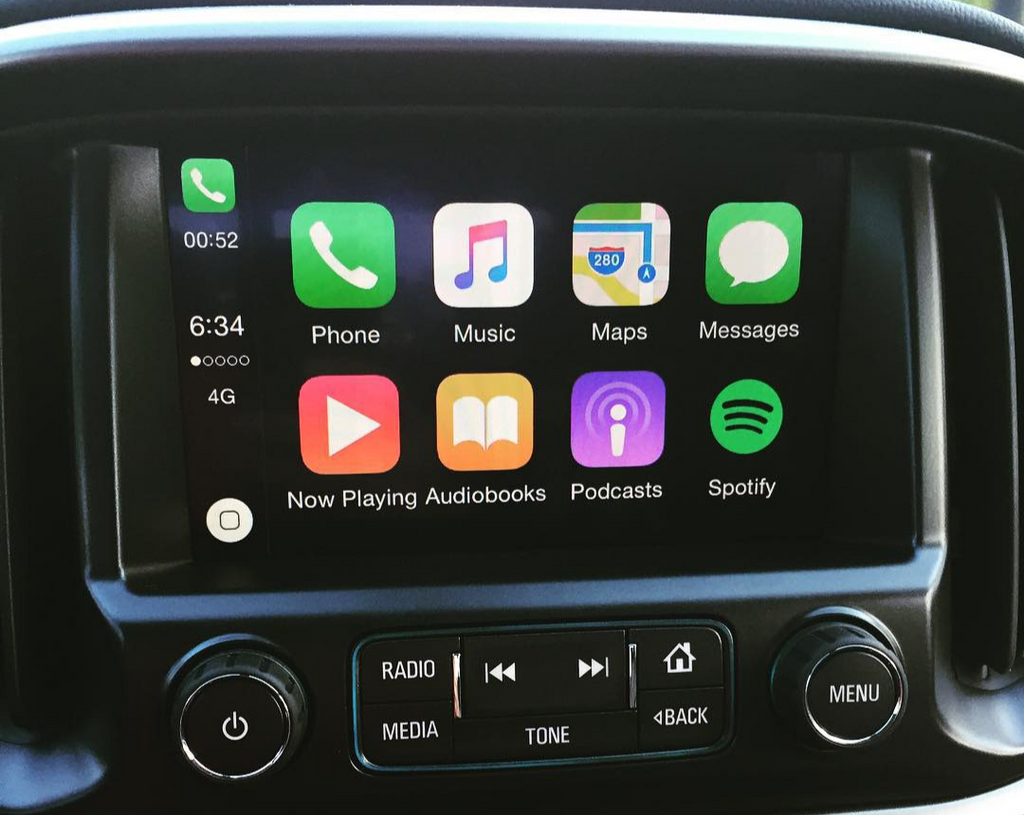 Mise à niveau du système de navigation GPS MyLink® IO6 avec Android Auto® et Apple CarPlay® pour GMC Canyon 2015