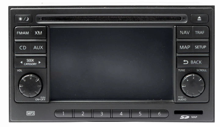 Nissan Rogue 2013-2015 : radio AM/FM/satellite, lecteur CD 6 disques et navigation GPS