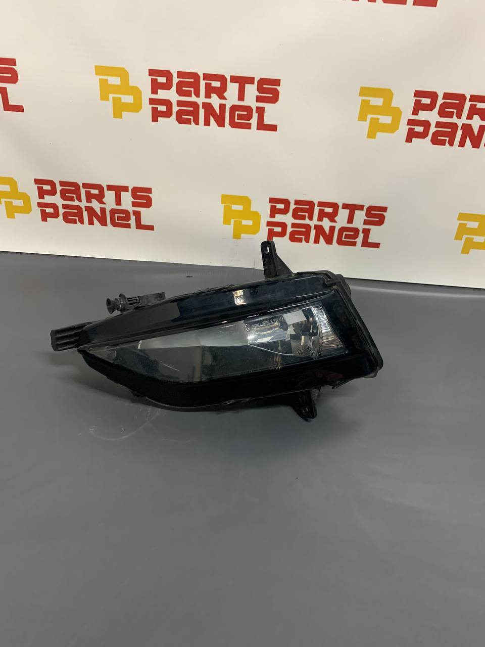 2018-2021 Volkswagen Golf Fog Light Driver Side LH OEM